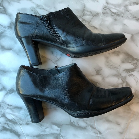 Aerosols Black Leather ladies boot size 6.5 Rubber sole Excellent condition - Picture 3 of 9